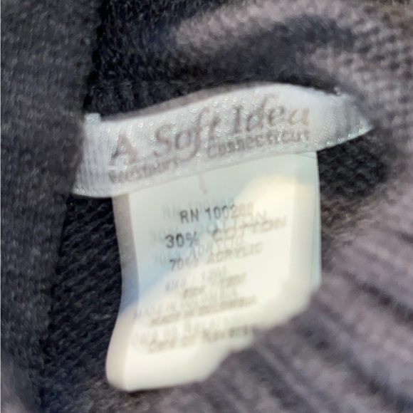 A Soft Idea Hooded Cable Sweater - 12M - Picture 6 of 6